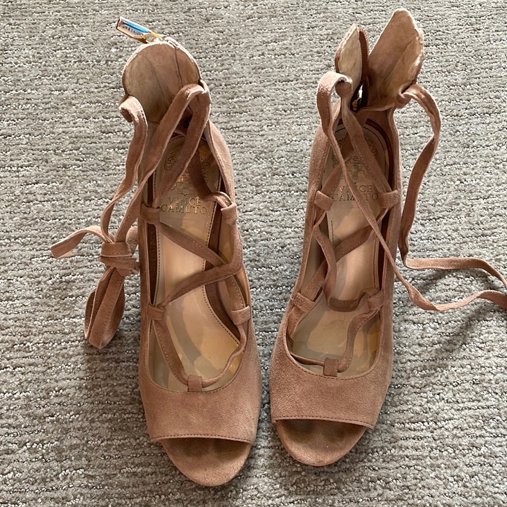 Vince Camuto Suede Ankle Wrap High Heels Size 9